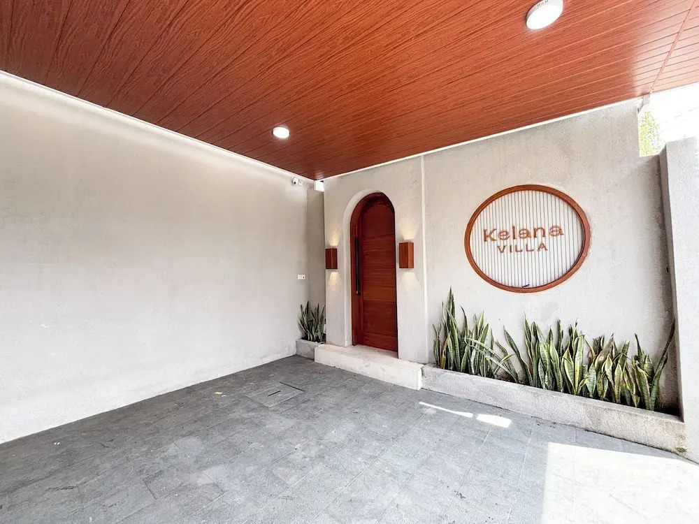 Kelana Villa