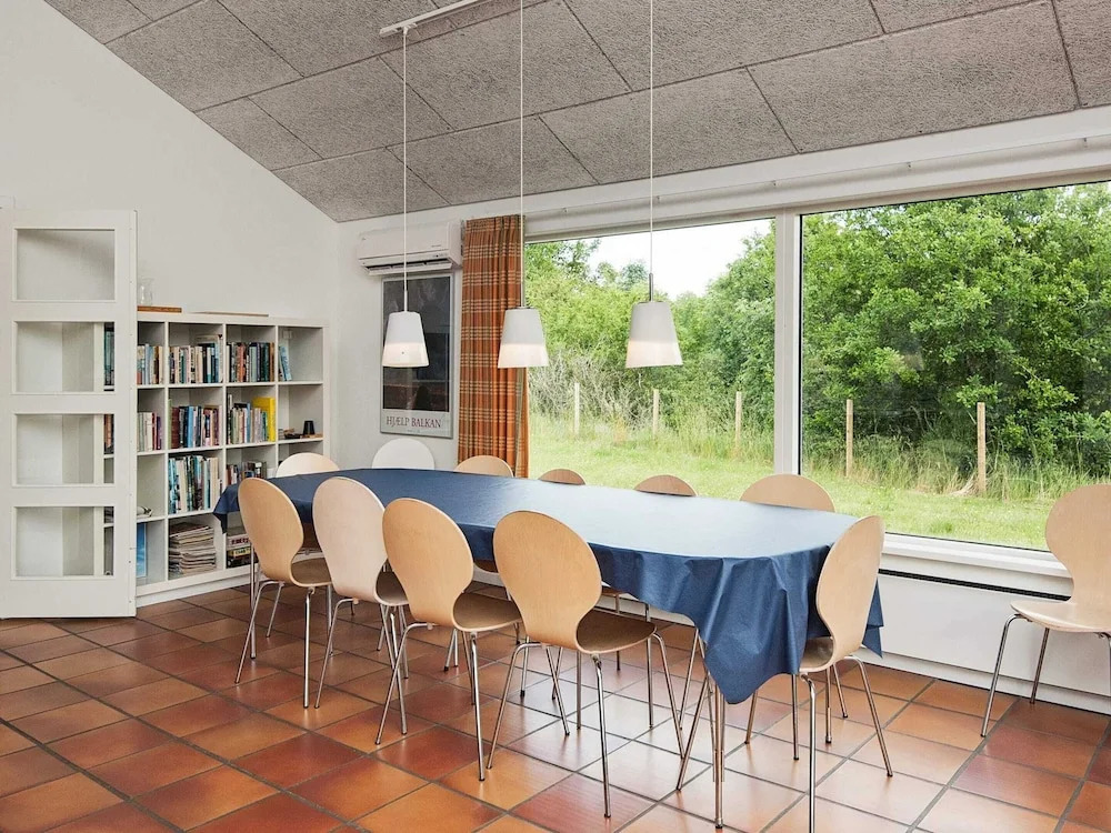 Rustic Holiday Home in Ebeltoft with Hot Tub