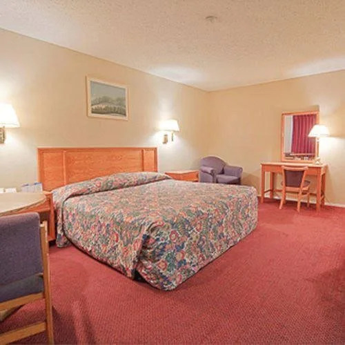 Kingsley Inn  Suites