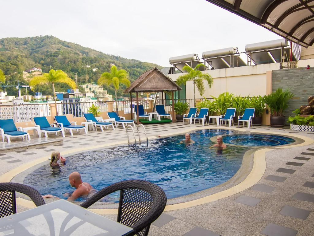 Hemingways Hotel