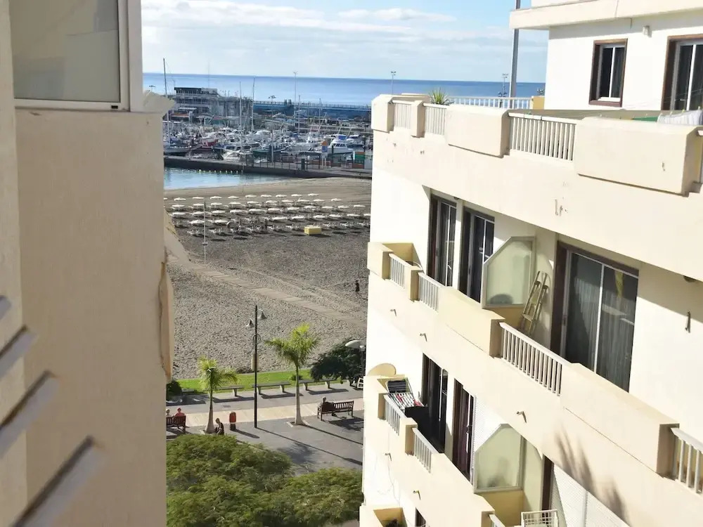 Comfortable Apartment Near the Beach of Los Cristianos