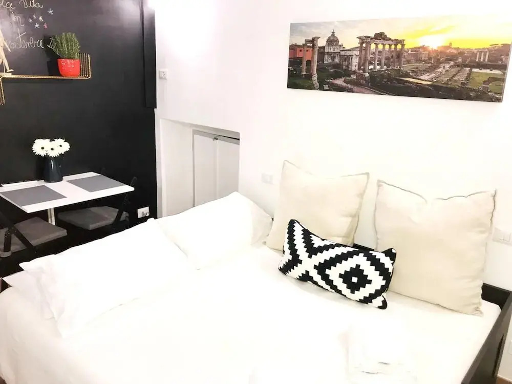 Studio in Roma, With Wifi