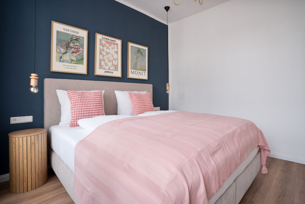 Premium Apartments I home2share