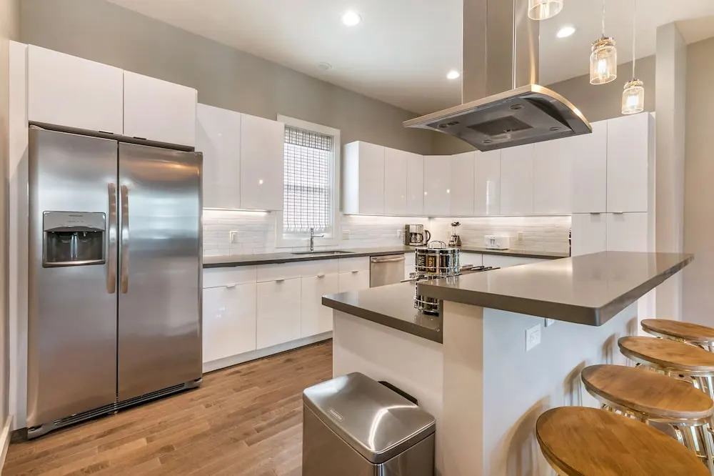 Modern 4BR Villas with Amenities