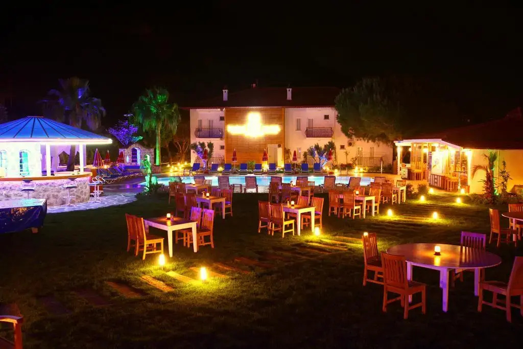 İksirci Baba Hotel