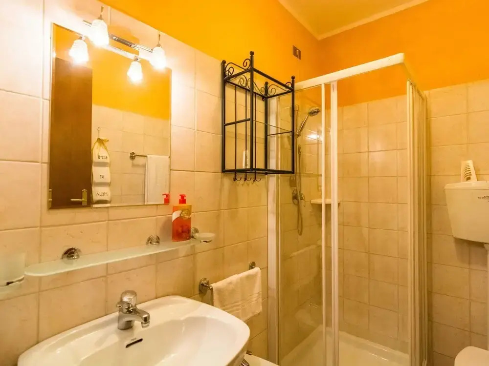 Farmhouse in hilly area in Gubbio with pool