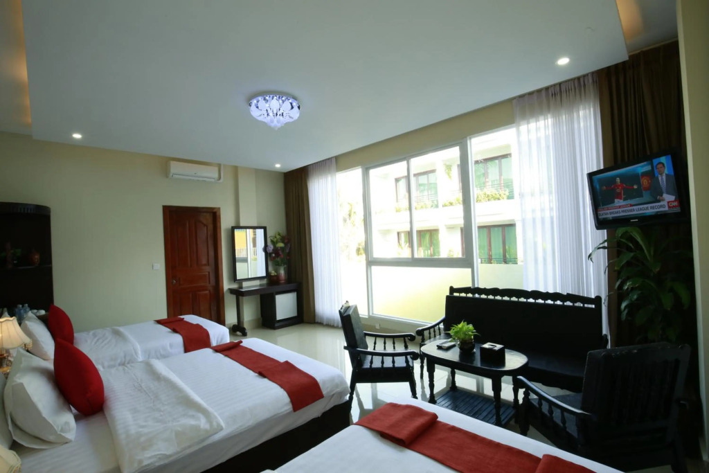 Chheng Residence