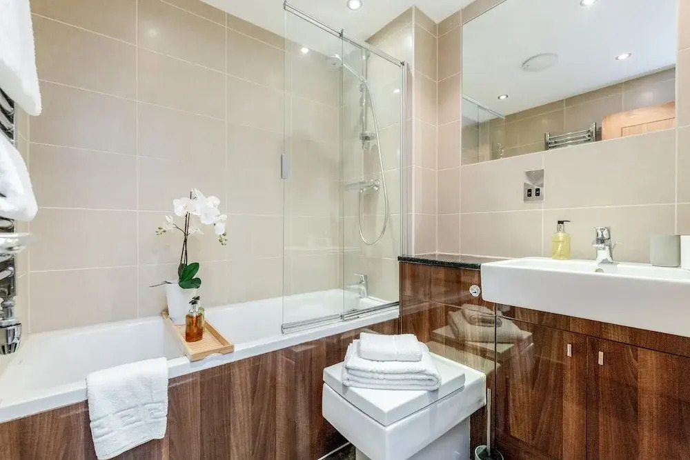 Large Apartment near Windsor Castle