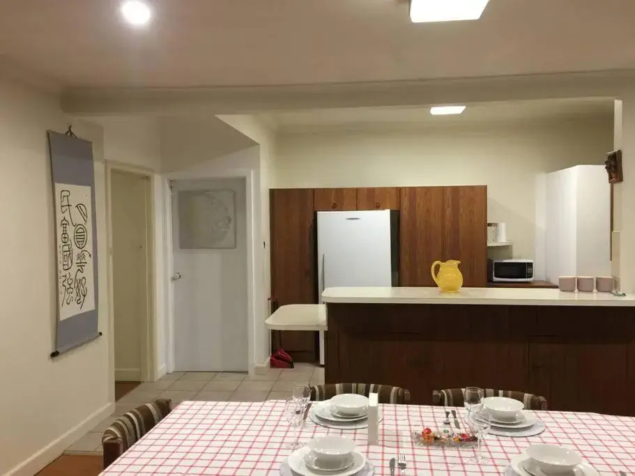 Unique & Spacious Home near Chadstone