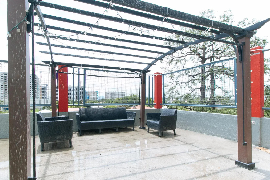 RedDoorz Plus near Tambo Paranaque