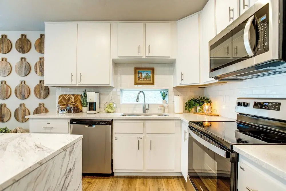 13 Mi to Dtwn Denver: Spacious Home w/ Balcony!