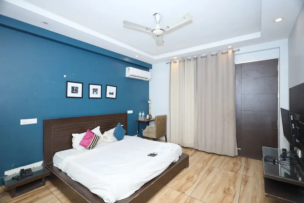 Hotel Wedlock