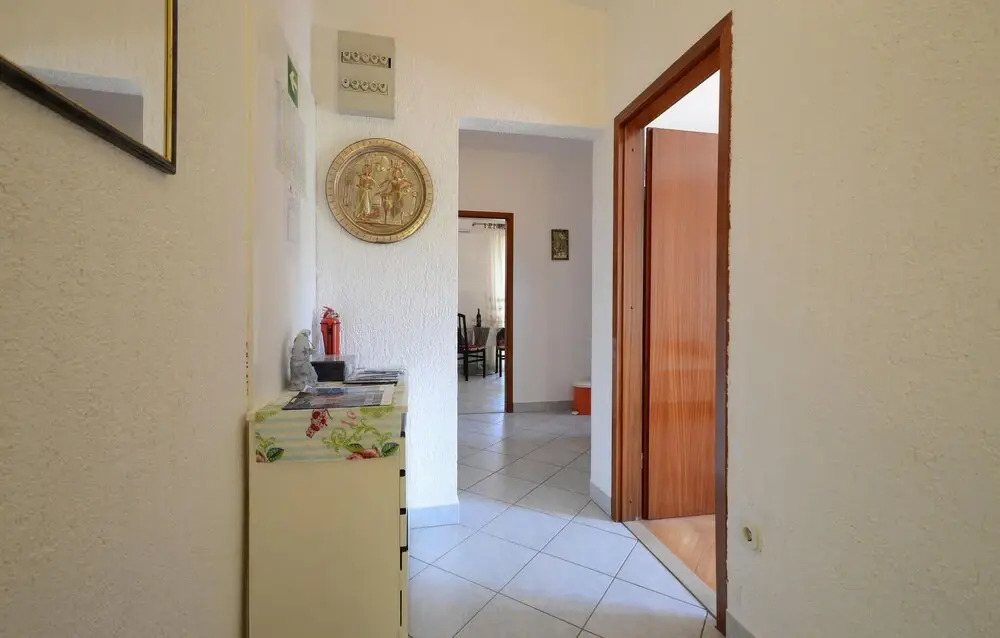 Amazing Apartment in Racisce With Wifi and 1 Bedrooms