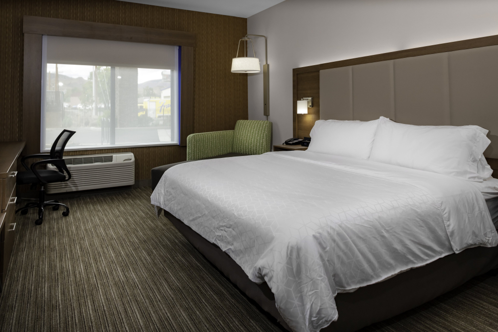 Holiday Inn Express & Suites - The Dalles by IHG