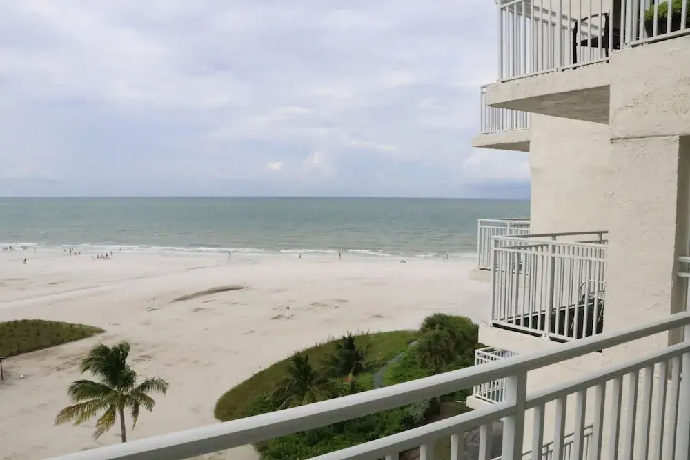 Jamaica Royale 703 - 2 Br Condo