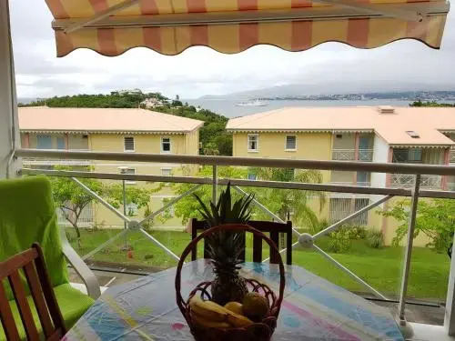 Studio vue sur la baie de Fort de France