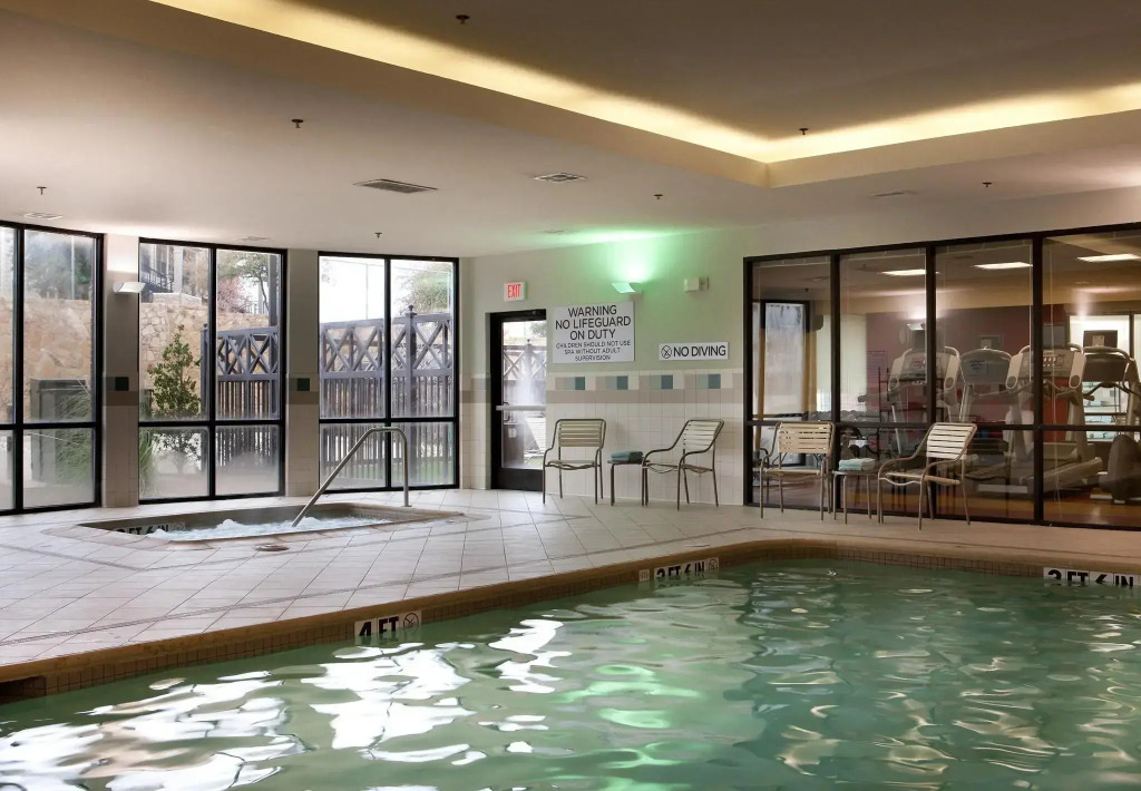 Courtyard by Marriott Denton