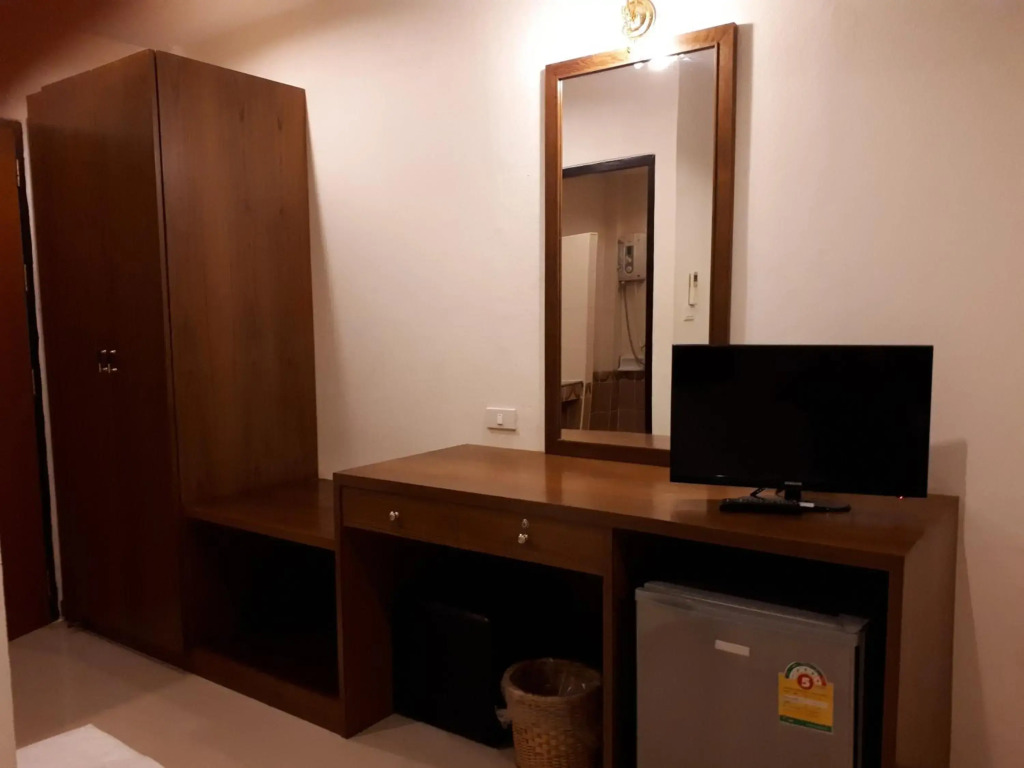 Nathon Residence Hotelโรงเเรมหน้าทอนเรสซิเด้นท์