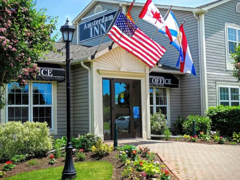 Amsterdam Inn & Suites Sussex