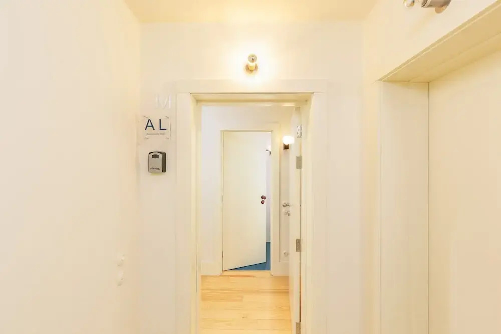 Apartment in Porto with balcony