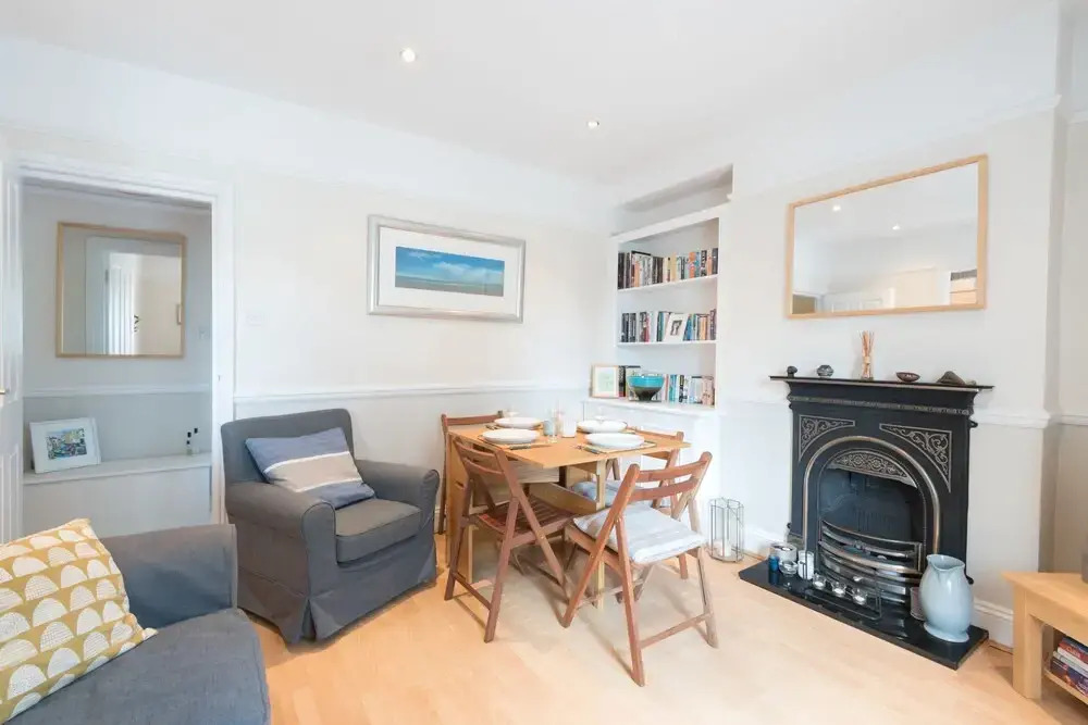 Traditional Richmond Home by Twickenham Green