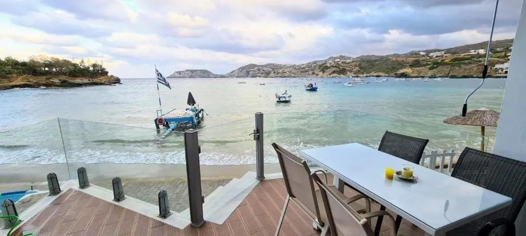Mpitzarakis Studio On the Beach