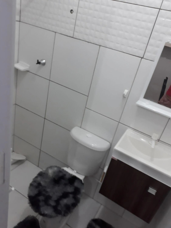 Cantinho da kel 02, apto térreo de um dormitório, cozinha e banheiro, acomoda 3 pessoas
