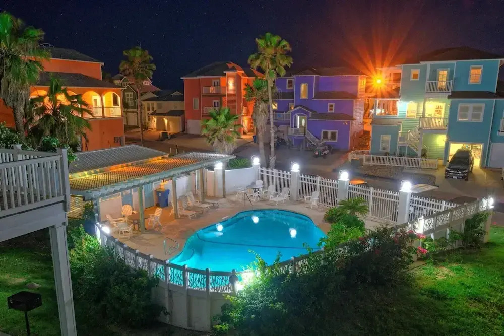 Sleeps 24 2 Homes w/ Beach Boardwalk Access & Deck Views Steps to the Beach