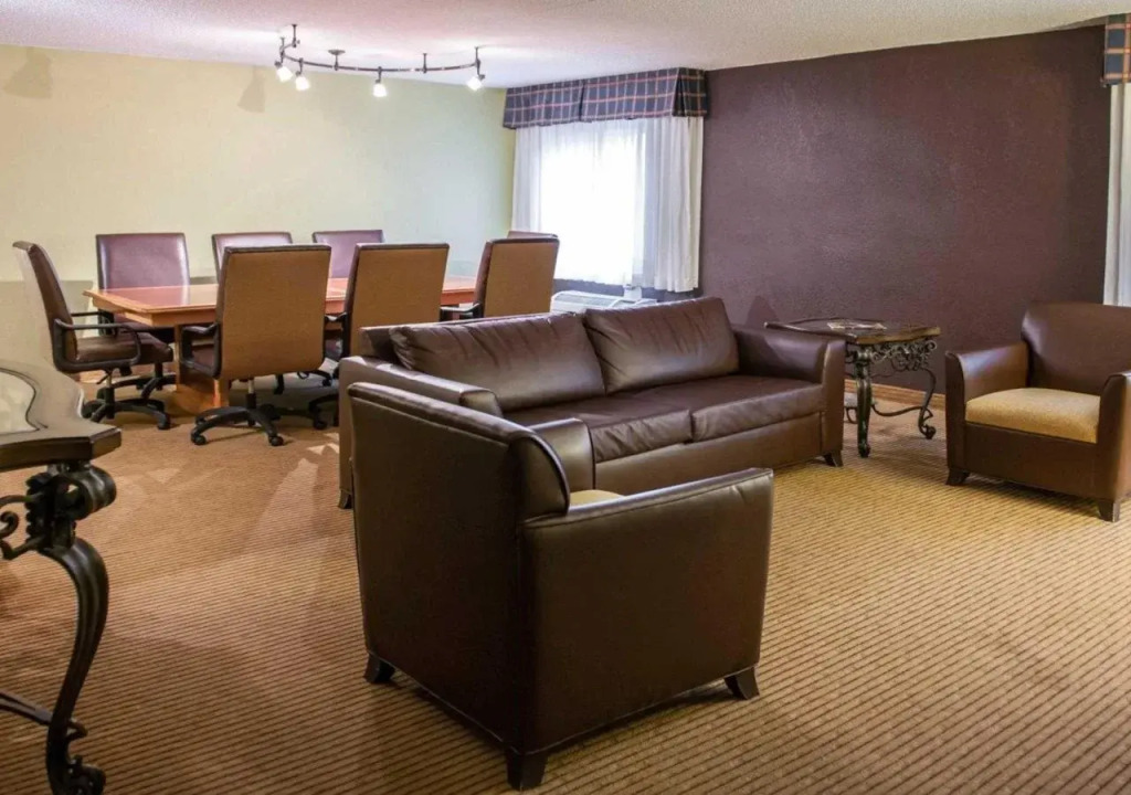 Clarion Hotel Conference Center Lexington North