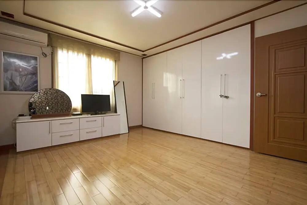 Jeju Tteul Anae Pension
