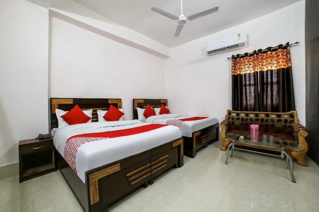 OYO 37914 Hotel Kalindi