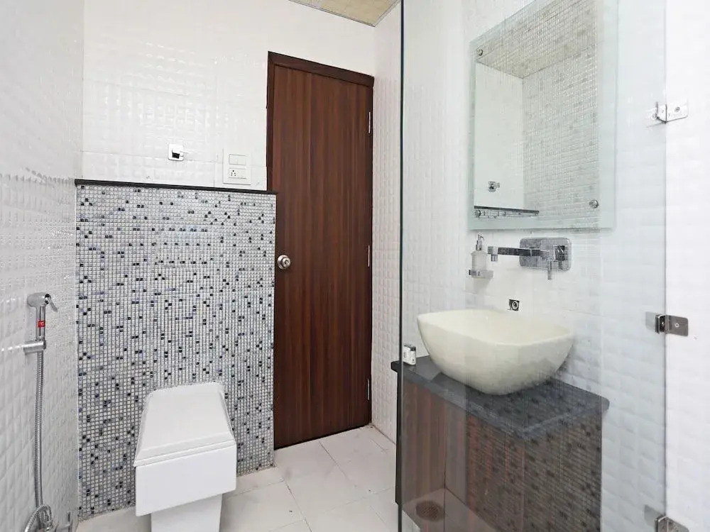 Capital O 2616 Hotel Golden Sand