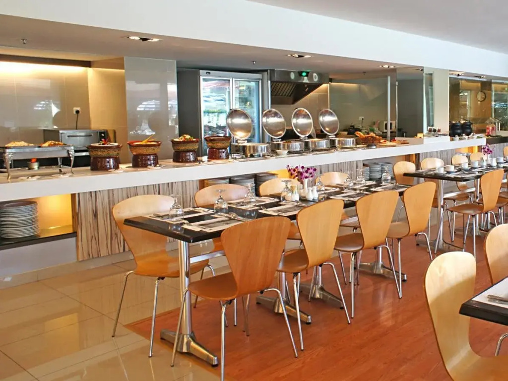 Grand Dormani Rajah Court Hotel
