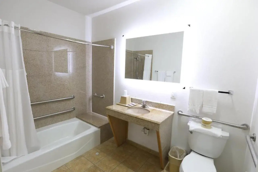 Hotel O Executive Inn & Suites Cuero Hwy 87