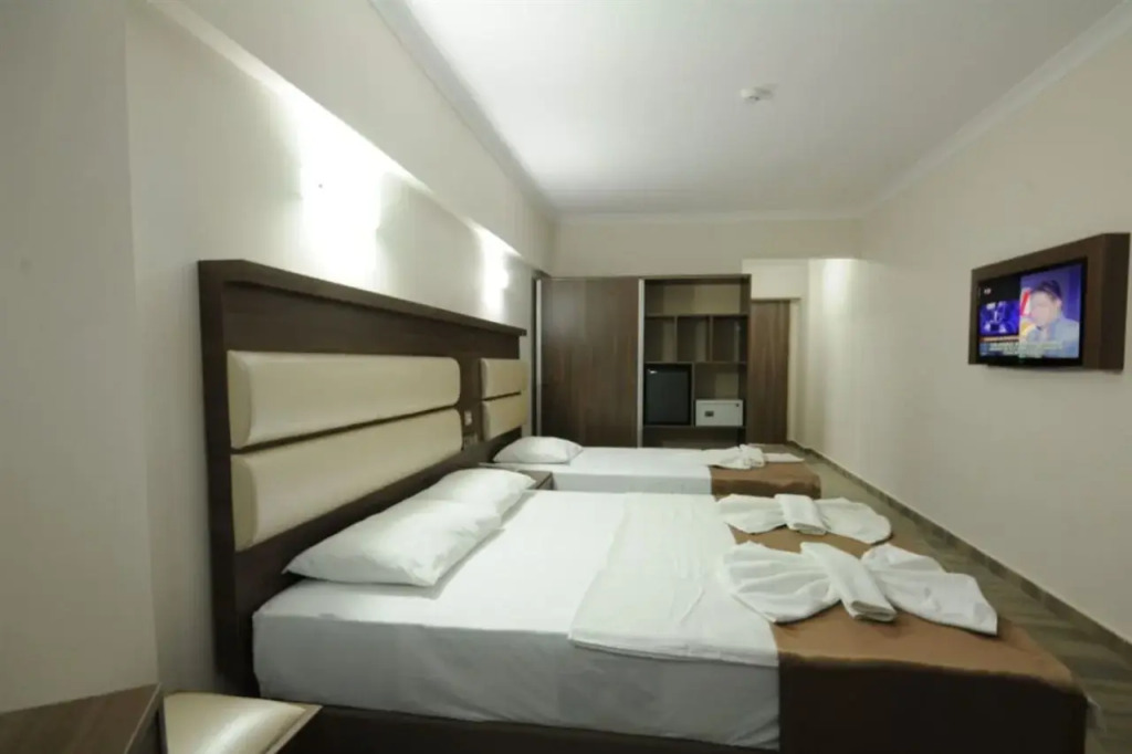 Adler Hotel