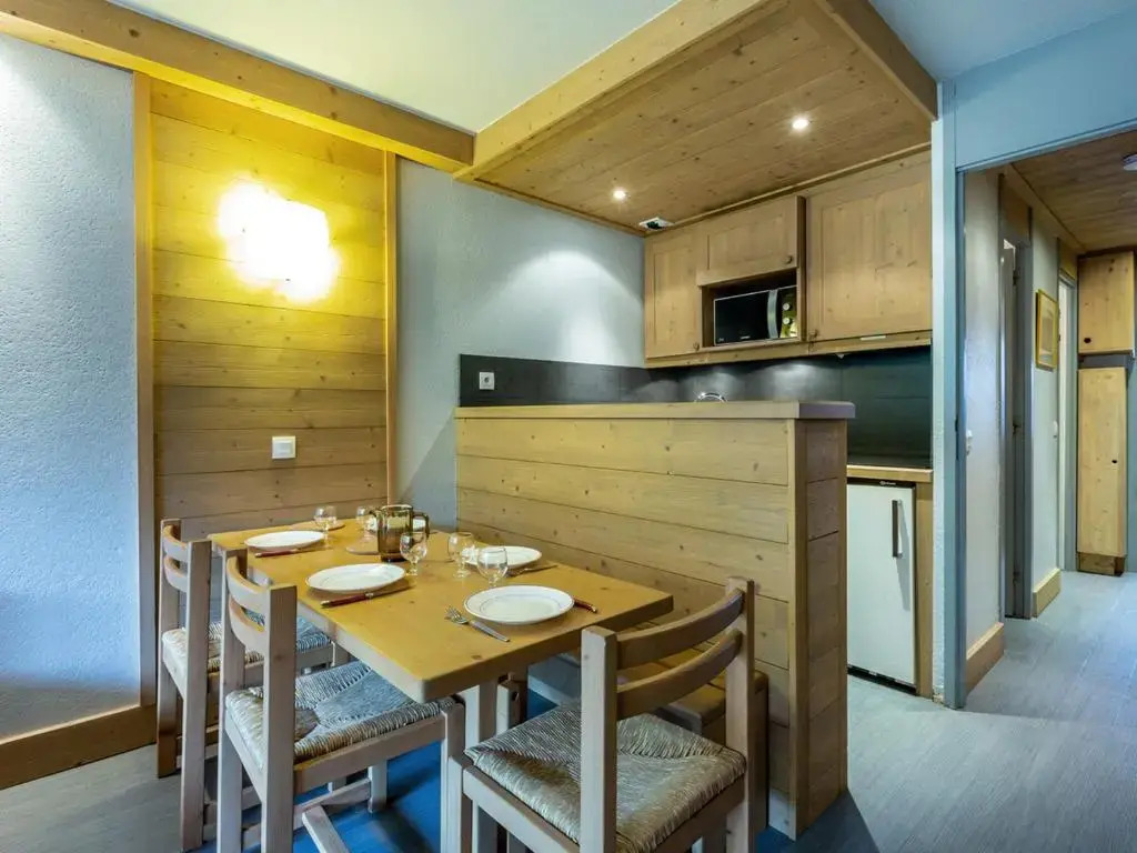 Appartement Les Allues-Méribel, 2 pièces, 5 personnes - FR-1-355-129