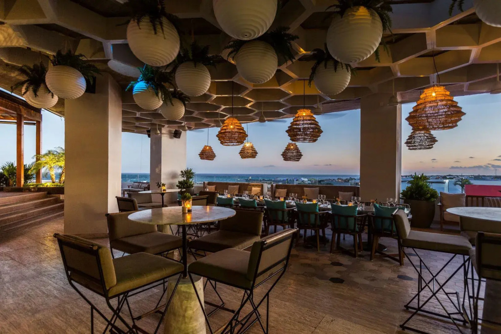 Hyatt Centric Playa del Carmen - Downtown House & Beach House