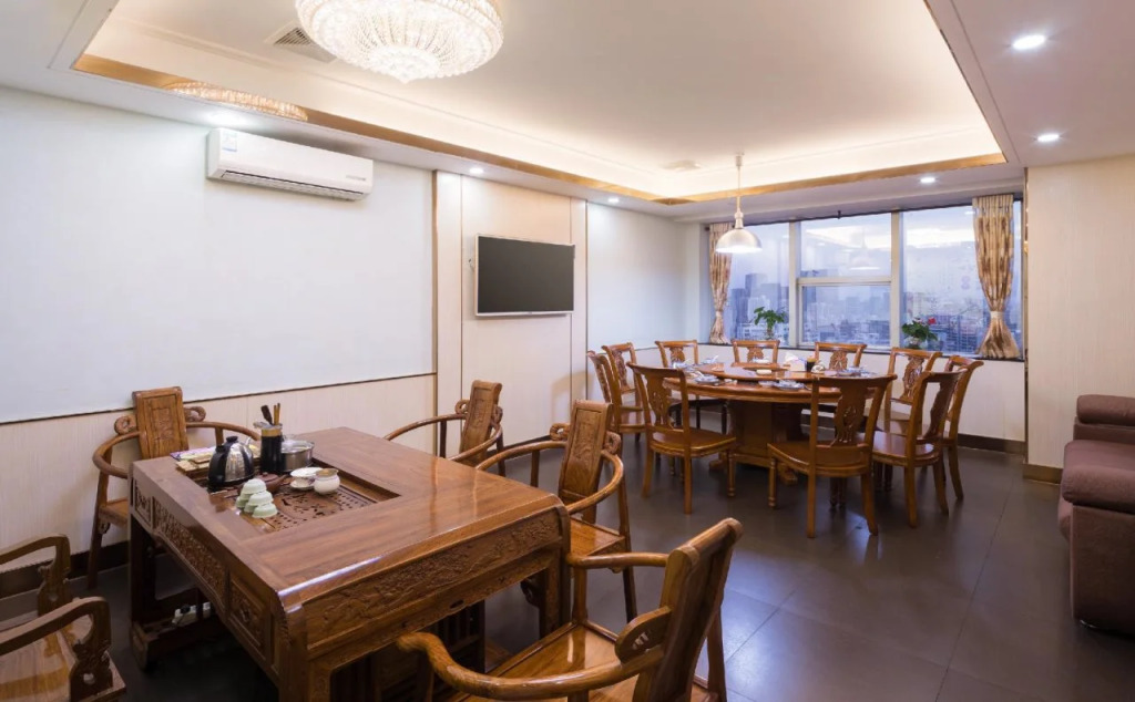 Xinyuan Hot Spring Hotel
