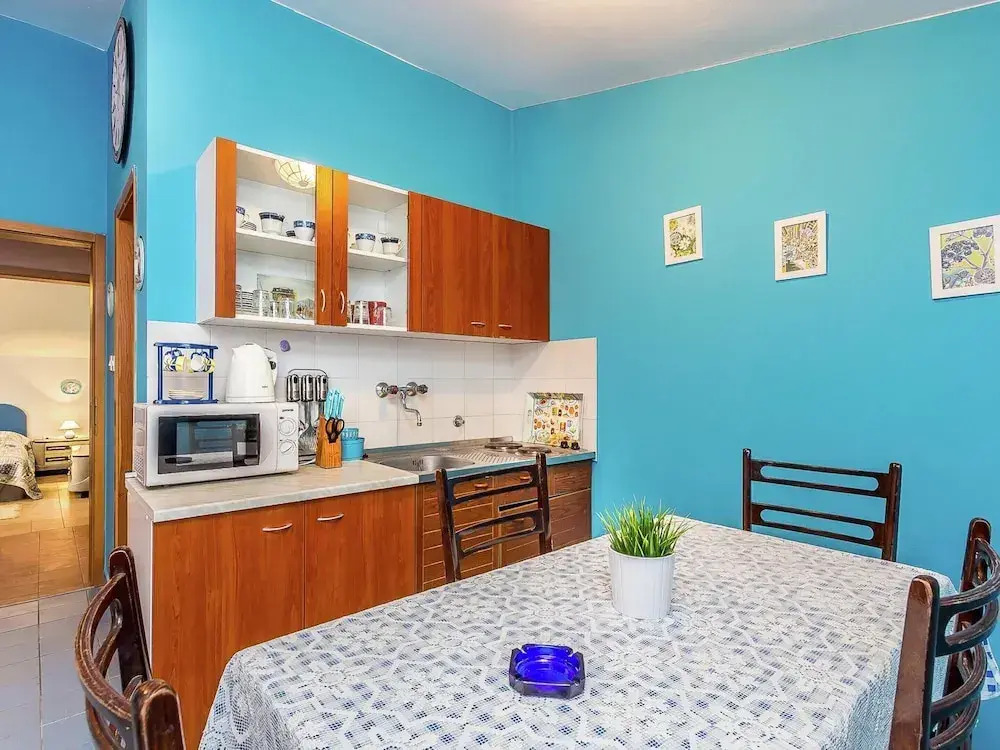 Apartment in Liznjan With Pool and Terrace