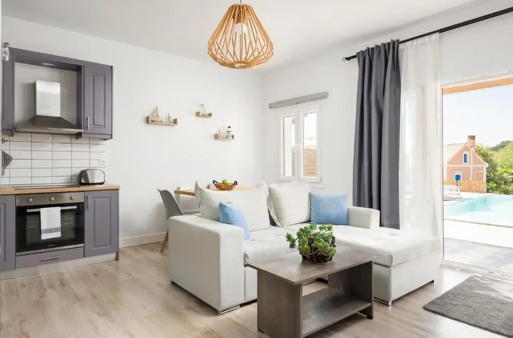 Reiki Villas Erikousa
