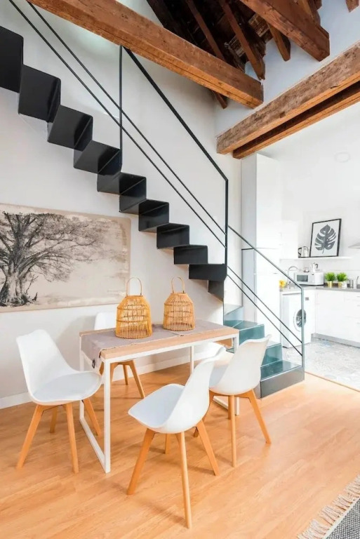 Prime Location Duplex 2 Bedrooms 2 Bathrooms Trinidad Grund H