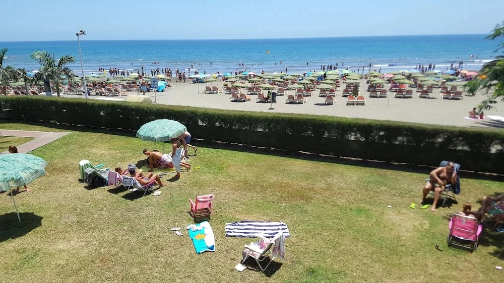 Apartment on the First Line of the Beach of Las Burras With sea Views