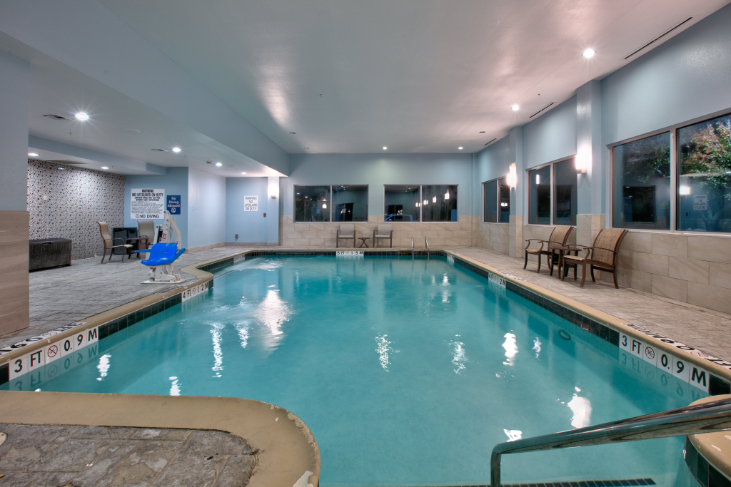 Holiday Inn Express & Suites North Dallas at Preston by IHG