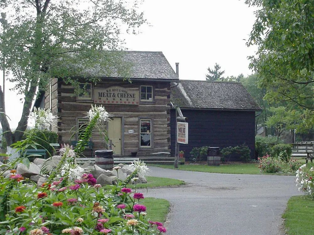 Amish Inn