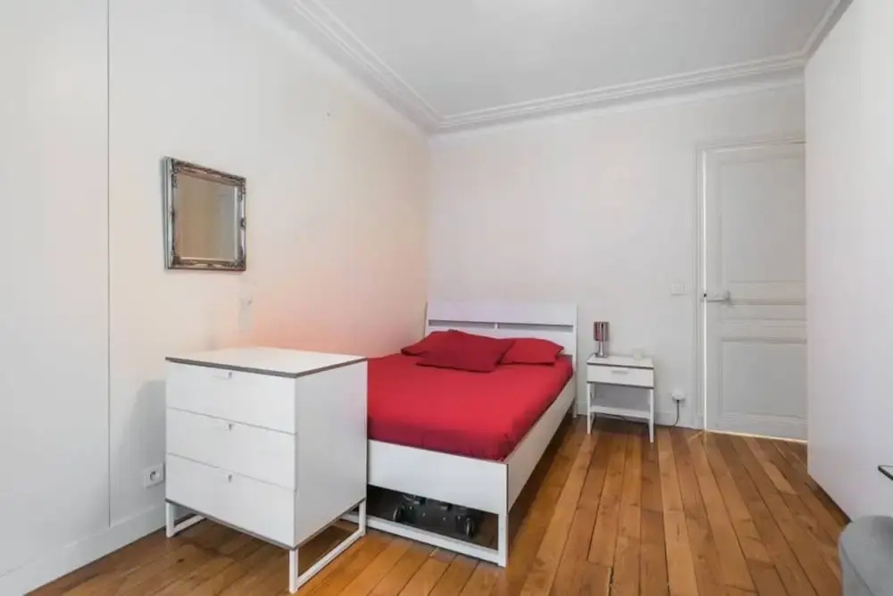 1 Bedroom Flat Near The Eiffel Tower