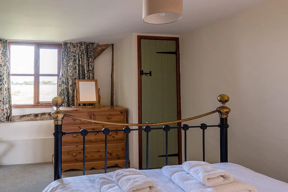 Granary Cottage, Valley Farm, Snape