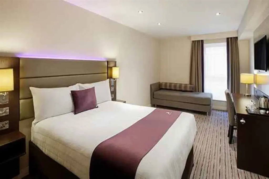 Premier Inn Portsmouth Dockyard