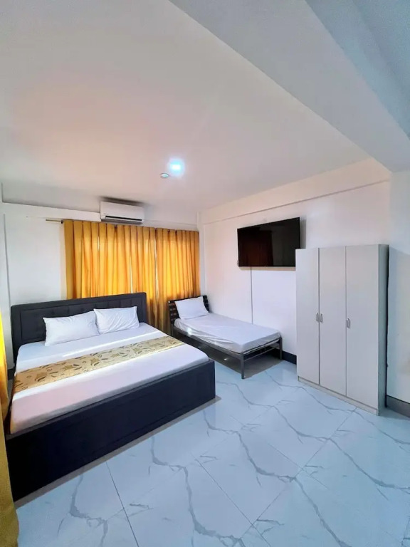 Legends Hotel & Restaurant - Lemery and Taal