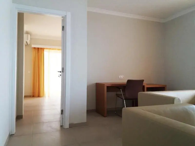 Tiduca Hotel