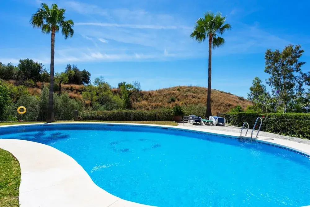 Apartment - 2 Bedrooms with Pool and WiFi - 107865